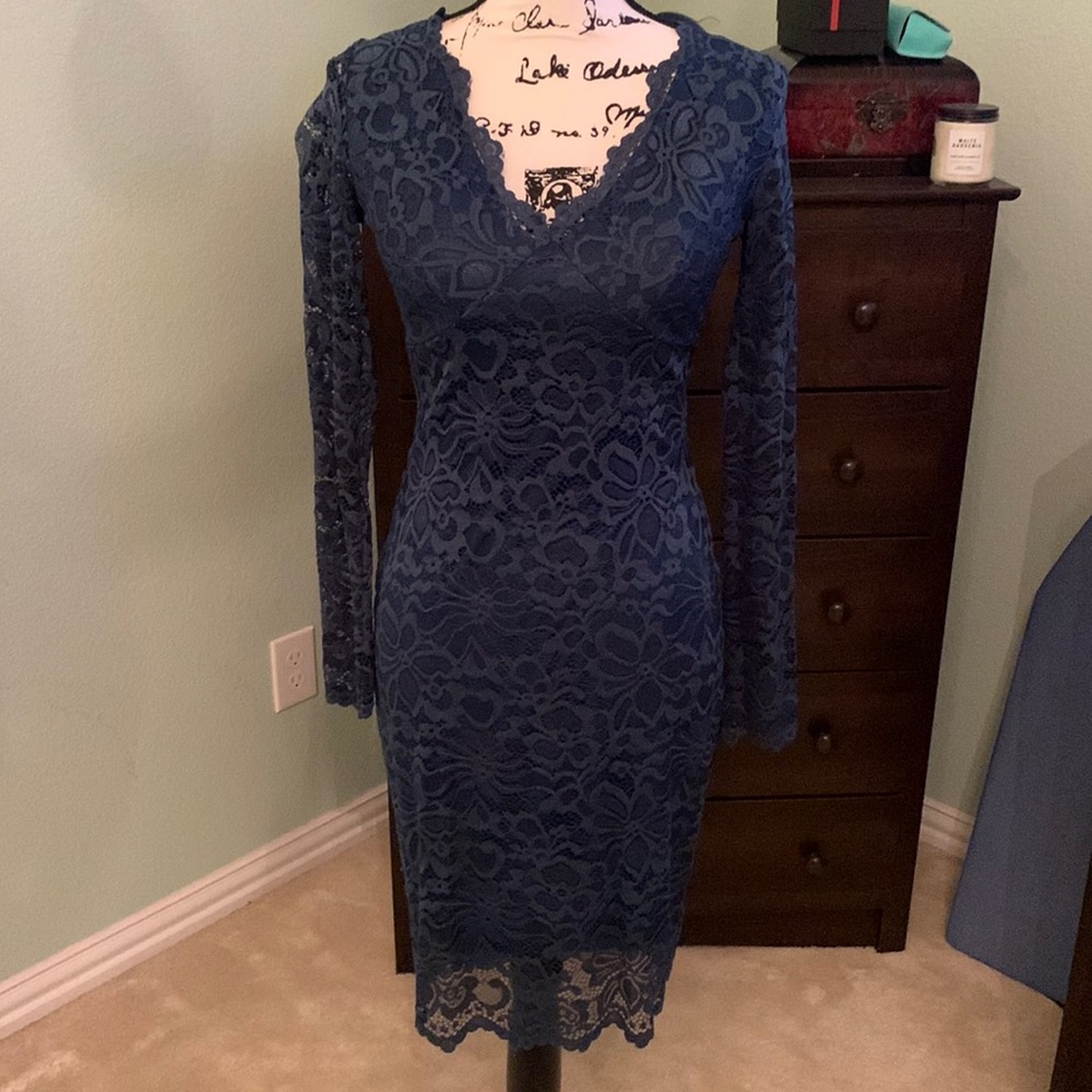 Green Long Sleeve Midi Lace Dress